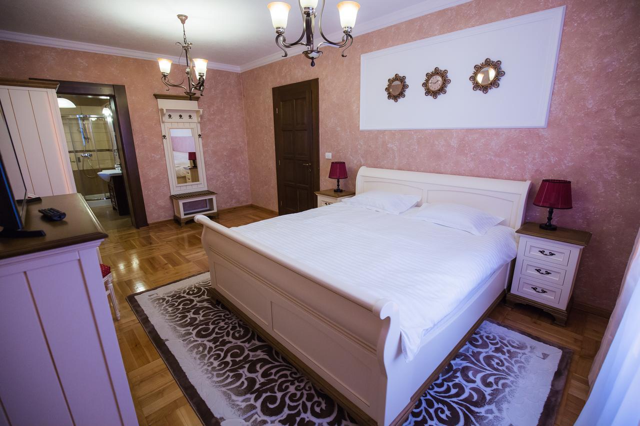 Conacul Dante Hotel Alsópián Kültér fotó